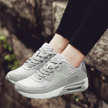 Chaussures femme casual disponibles en trois coloris élégants