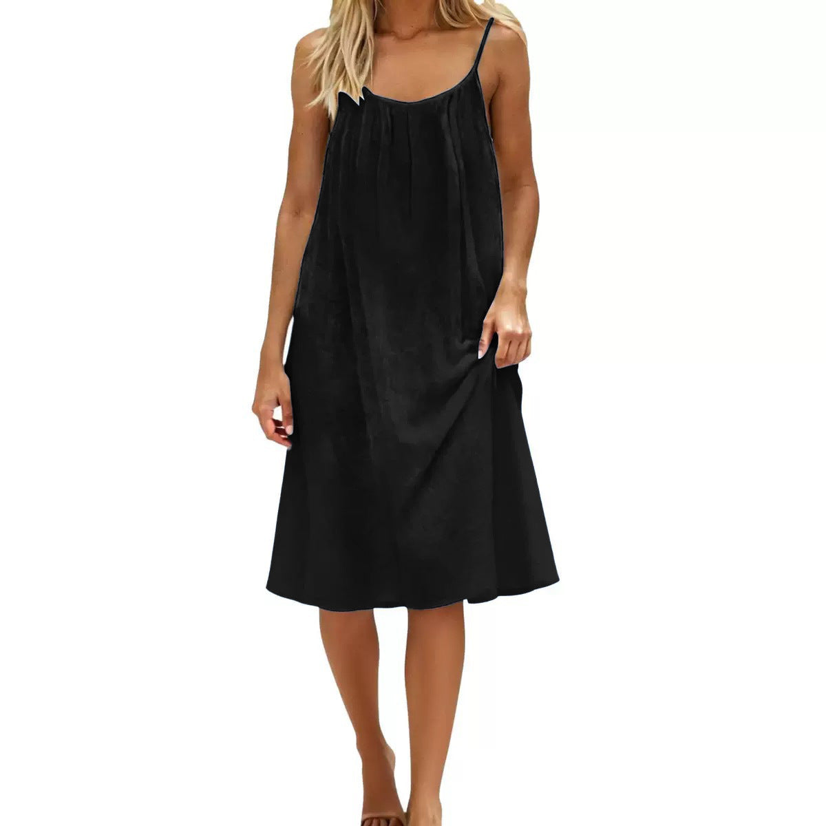 Robe bretelles femme dos ouvert vue de dos